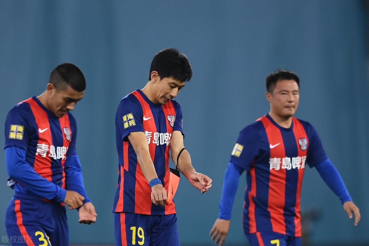 关于亚冠今晚再迎强敌;菲尼克斯太阳手感冰凉;主帅态度:气氛紧张;资深球员宣示担当的信息 关于亚冠今晚再迎强敌;菲尼克斯太阳手感冰凉;主帅态度:气氛紧张;资深球员宣示担当的信息